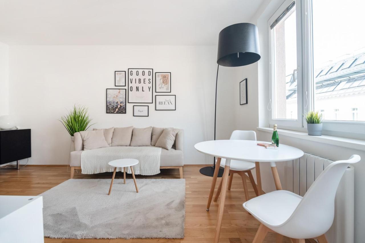 Appartamento Modern, Bright -close To The Center In A Quiet Area
