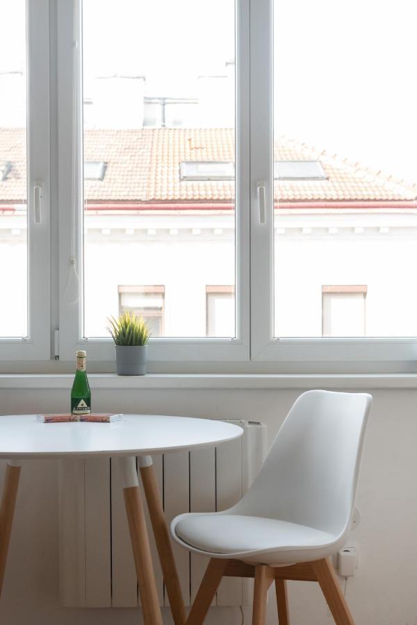 Modern, Bright -close To The Center In A Quiet Area Appartamento *